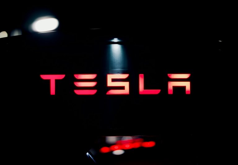 Tesla Stock: Should You Buy or Sell Ahead of October’s Robotaxi Reveal?